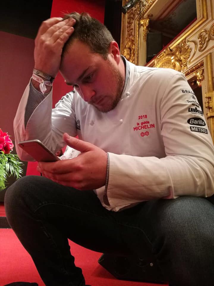 Matteo Metullio in lacrime (di gioia) per la seconda stella Michelin arrivata oggi